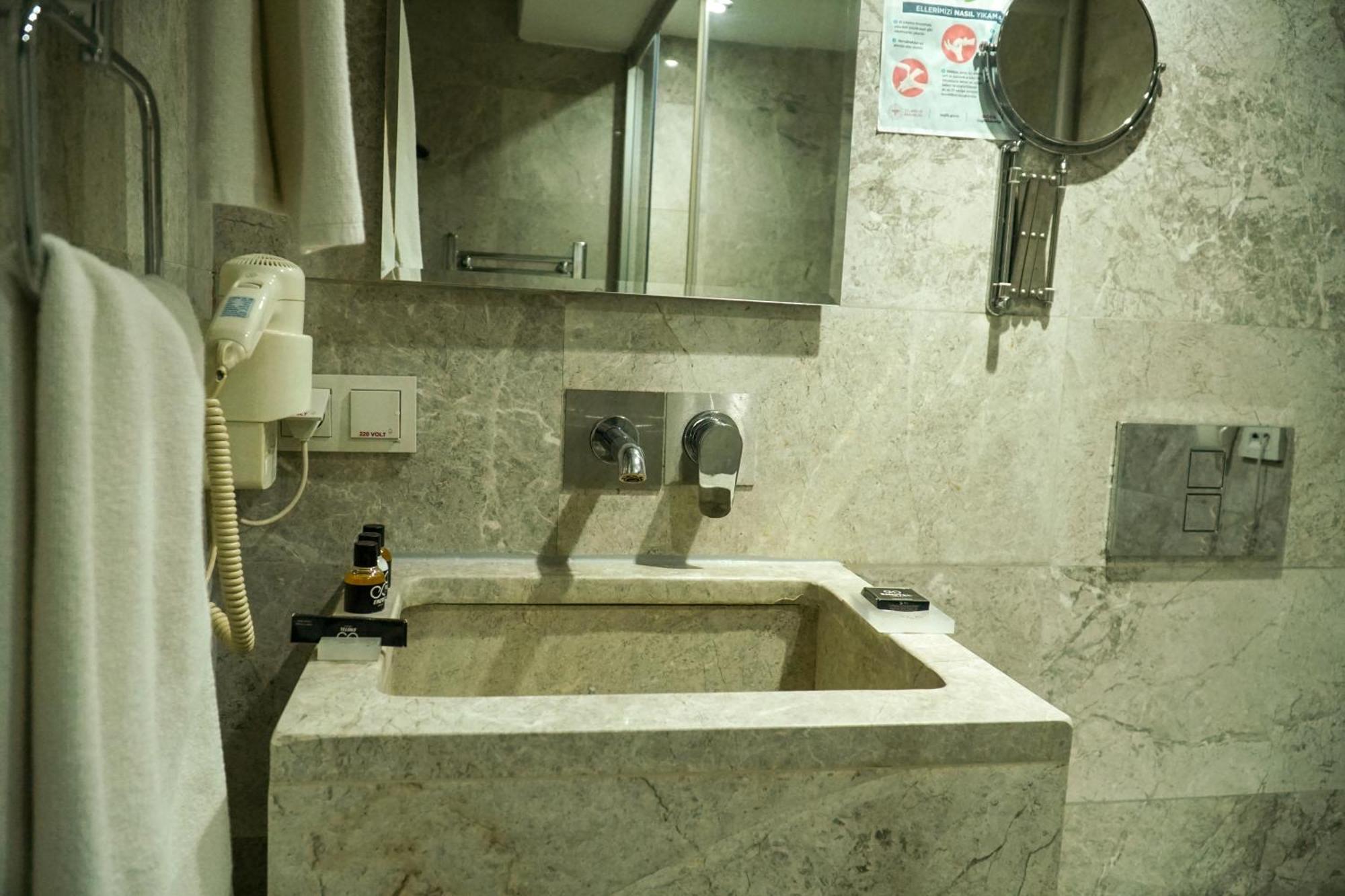 En Otel Karaca Eskişehir Exteriér fotografie