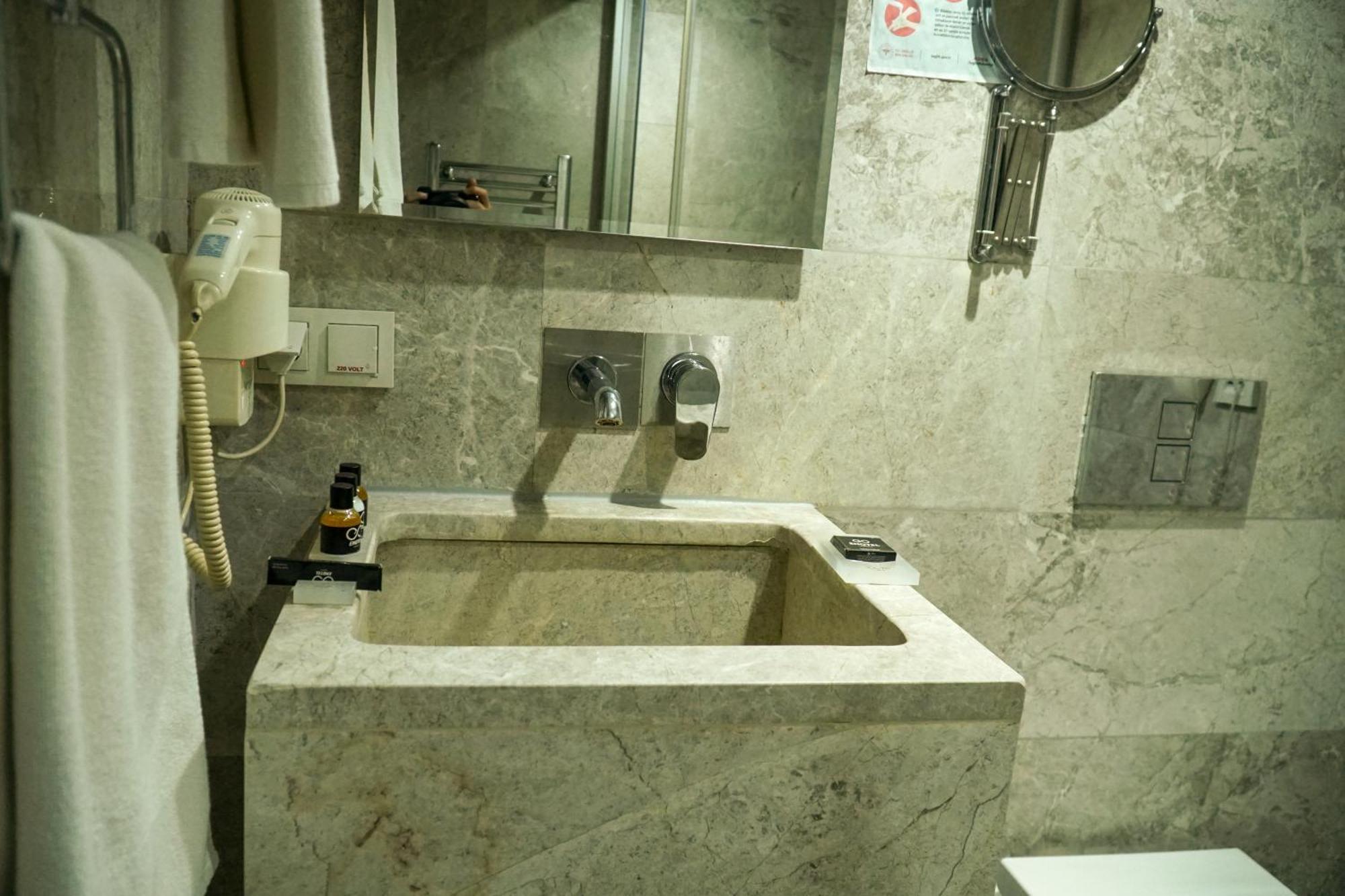 En Otel Karaca Eskişehir Exteriér fotografie