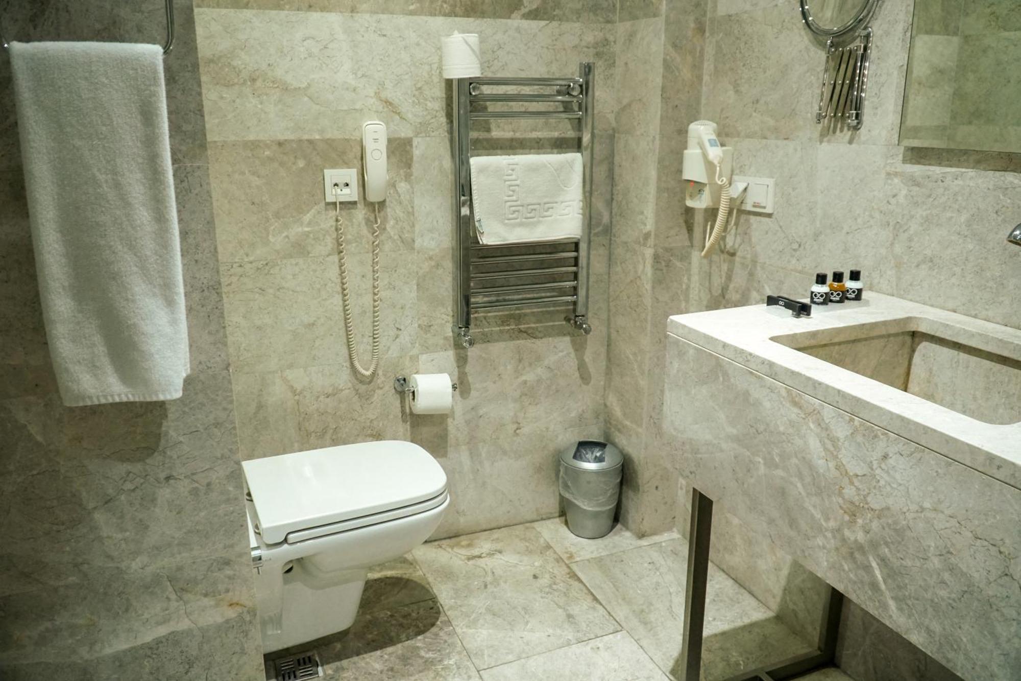 En Otel Karaca Eskişehir Exteriér fotografie
